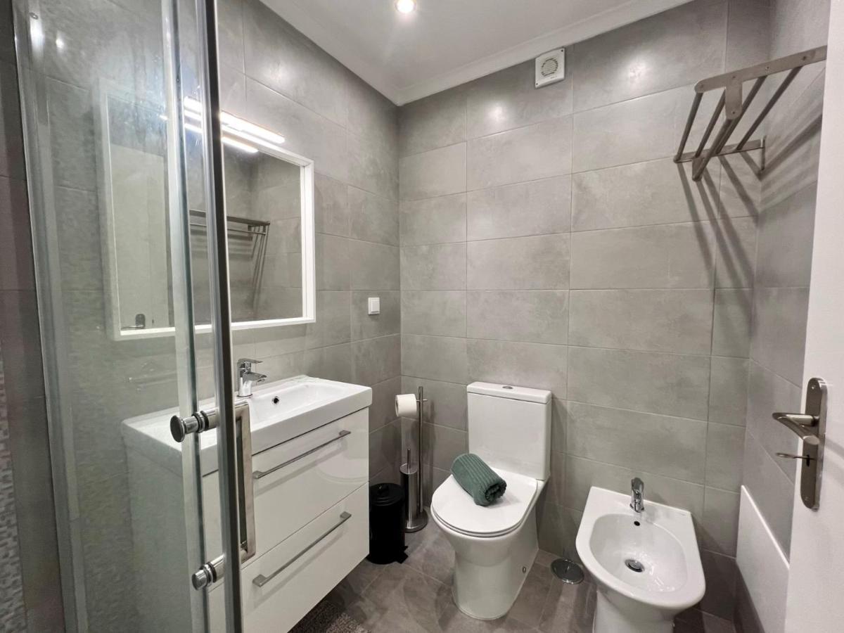 Armacao De Pera Brightness 2 With Pool By Homing Apartment Exterior photo