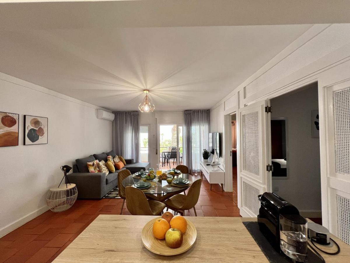 Armacao De Pera Brightness 2 With Pool By Homing Apartment Exterior photo