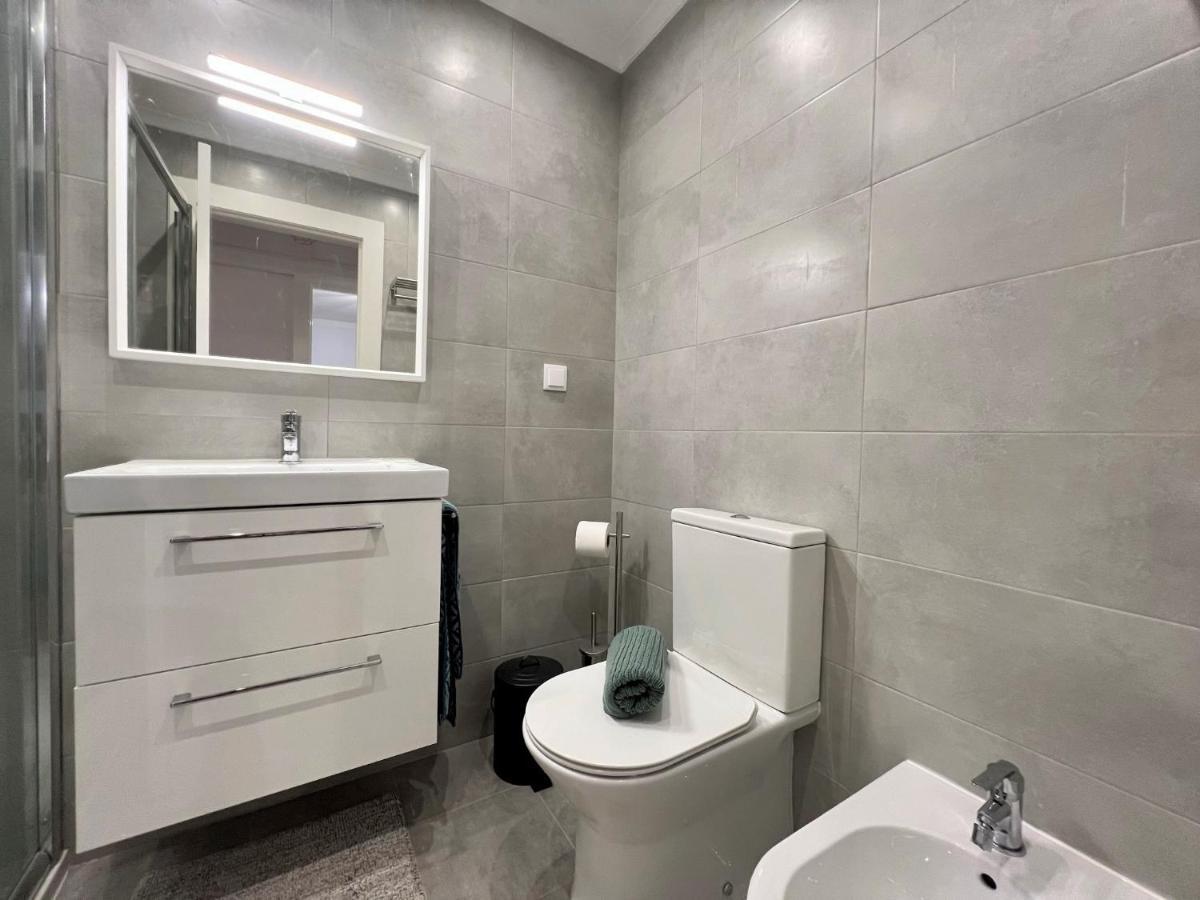Armacao De Pera Brightness 2 With Pool By Homing Apartment Exterior photo